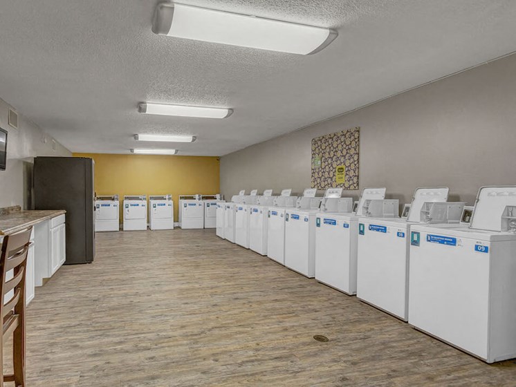 apartments in Wichita KS with laundry facility